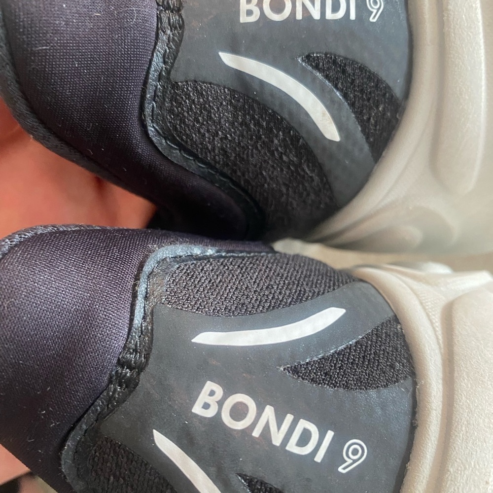 Hoka Women's Bondi 9 - Picture 3 of 4